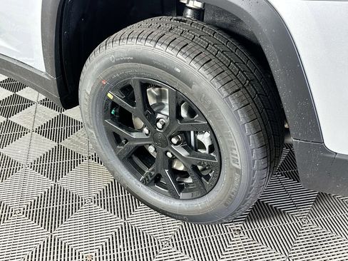 New 2026 Jeep Grand Cherokee L 4WD image 41