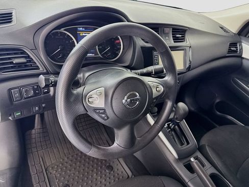 Used 2019 Nissan Sentra S FWD image 9