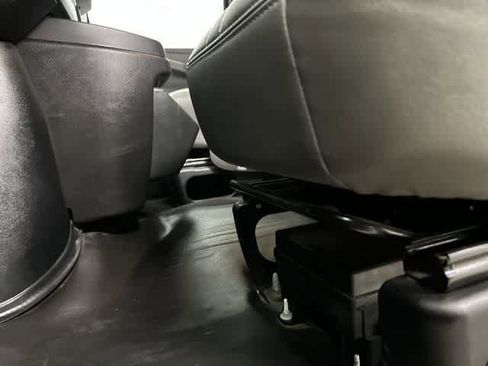 Used 2019 Chevrolet Express 2500 w/ Driver Convenience Package RWD image 25
