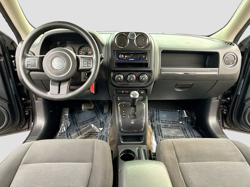 Used 2016 Jeep Patriot Sport w/ Power Value Group image 3