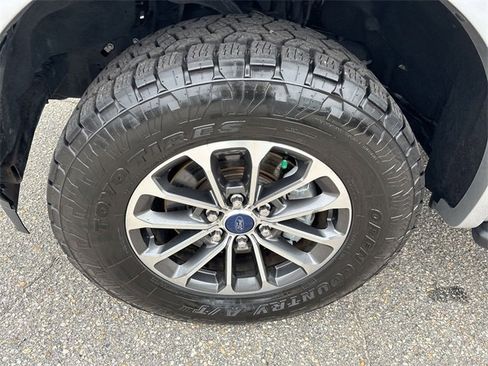 Used 2019 Ford F150 XLT w/ Equipment Group 302A Luxury image 13