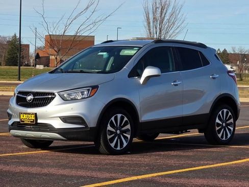 Used 2021 Buick Encore Preferred w/ Safety Package II image 33