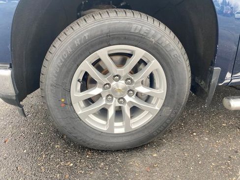 Used 2021 Chevrolet Silverado 1500 LT image 23