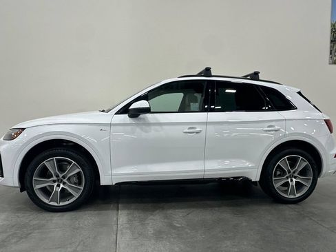 Used 2025 Audi Q5 2.0T Premium w/ Convenience Plus Package AWD/4WD image 7