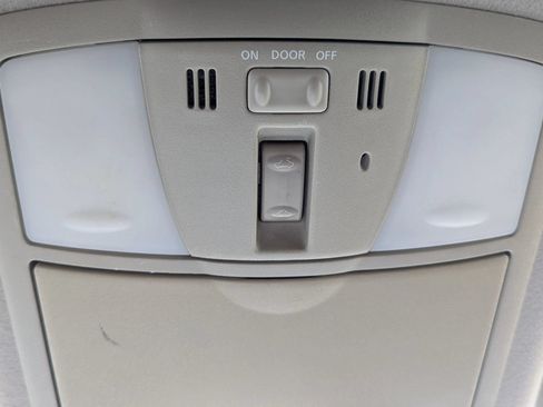 Used 2013 Nissan Rogue SL AWD/4WD image 24