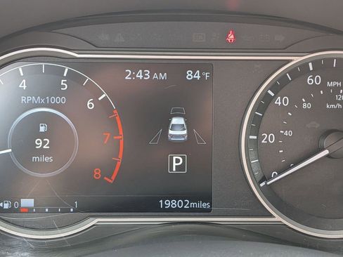 Used 2024 Nissan Versa SR FWD image 12