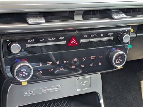 New 2026 Hyundai Ioniq 9 SEL image 24