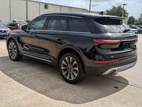 Used 2022 Lincoln Corsair Reserve w/ Elements Package FWD image 8