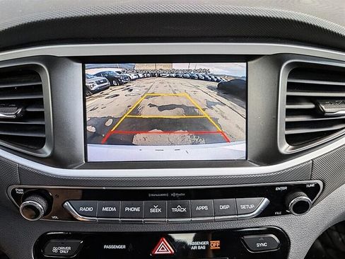Used 2018 Hyundai Ioniq Limited FWD image 24
