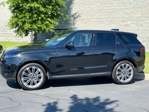 Certified 2024 Land Rover Range Rover Sport SE AWD/4WD image 4