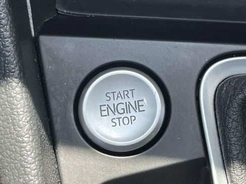 Certified 2024 Volkswagen Jetta SE FWD image 23