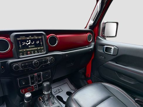 Used 2022 Jeep Gladiator Rubicon w/ LED Lighting Group AWD/4WD image 26
