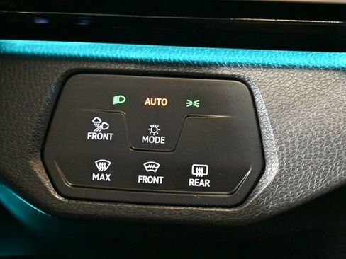 Used 2023 Volkswagen ID.4 Pro S AWD/4WD image 38