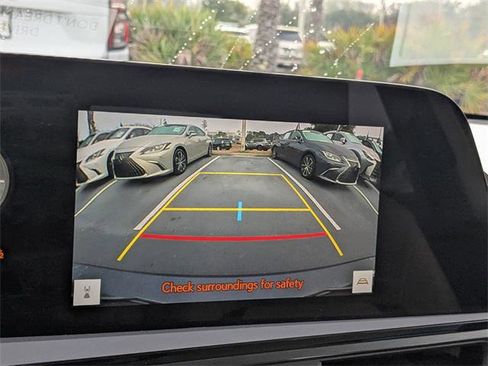 Certified 2025 Lexus ES 350 w/ Premium Package image 20