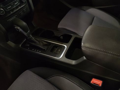 Used 2018 Ford Escape SE image 26