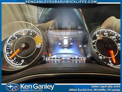 Used 2021 Jeep Cherokee Trailhawk AWD/4WD image 16