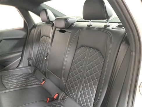 Used 2023 Audi S4 Premium Plus image 13