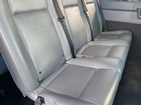 Used 2019 Ford Transit 150 XL image 12