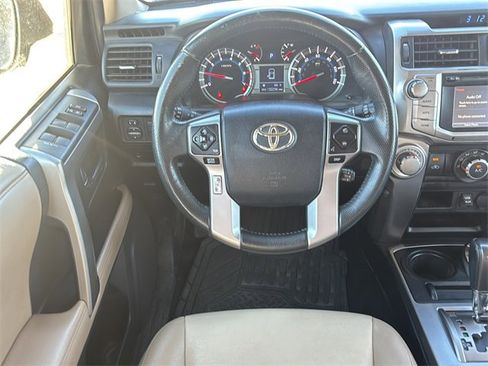 Used 2016 Toyota 4Runner SR5 Premium image 14