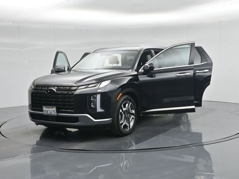 Used 2023 Hyundai Palisade Limited w/ Cargo Package image 33