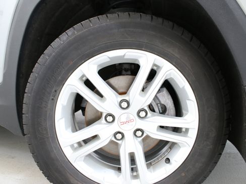 Used 2024 GMC Terrain SLE w/ Driver Convenience Package AWD/4WD image 33