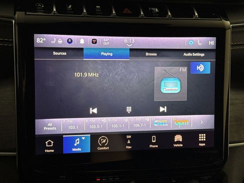 Used 2021 Jeep Grand Cherokee L Limited image 18