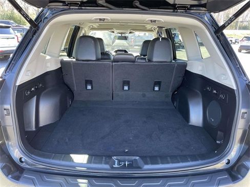 Used 2023 Subaru Forester Touring image 13
