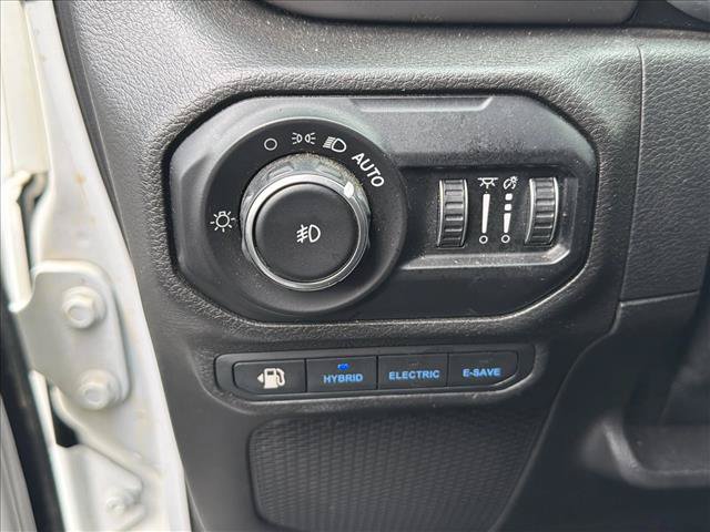 Used 2021 Jeep Wrangler Unlimited Rubicon 4xe AWD/4WD image 11