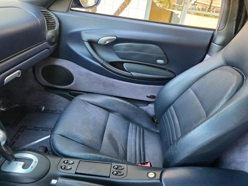 Used 2004 Porsche Boxster RWD image 16
