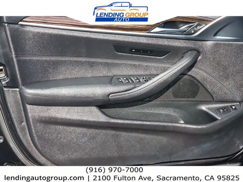 Used 2018 BMW 530e xDrive w/ Premium Package 2 image 19