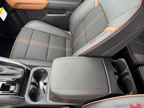 New 2026 GMC Canyon AT4 image 14