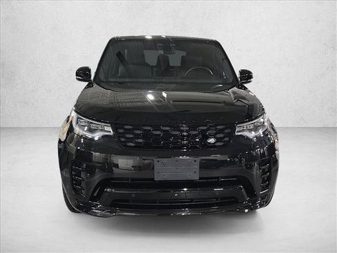 Used 2024 Land Rover Discovery Dynamic SE AWD/4WD image 2