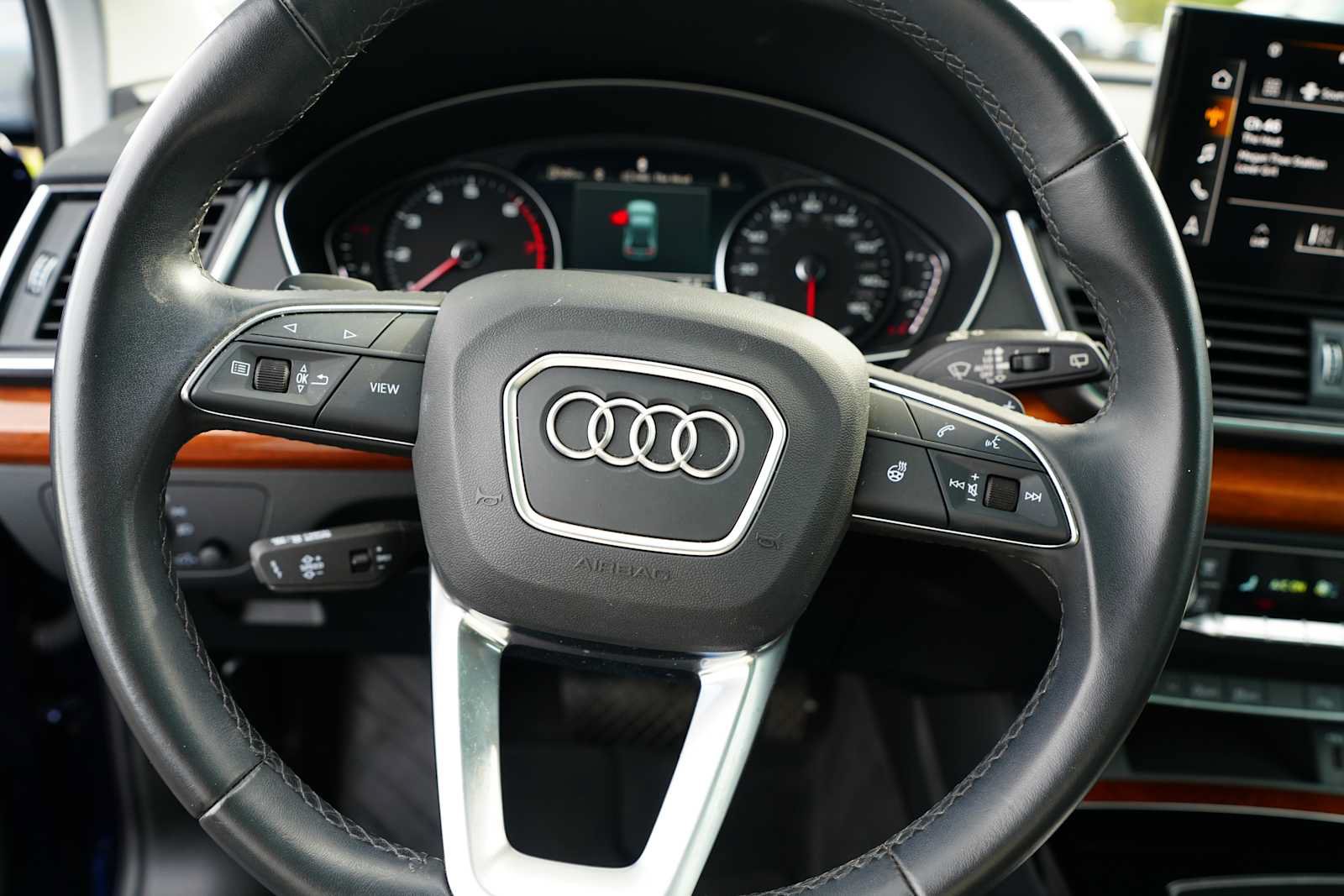 Used 2023 Audi Q5 2.0T Premium w/ Convenience Package AWD/4WD image 17