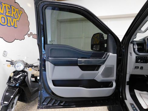 Used 2023 Ford F250 Limited w/ FX4 Off-Road Package image 28