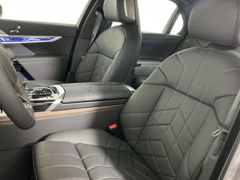 New 2025 BMW 760i xDrive 760i xDrive image 21