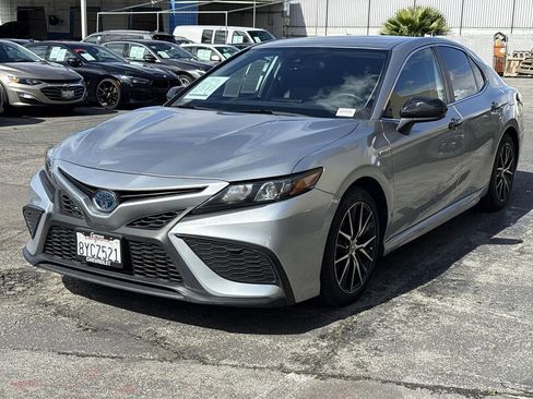 Used 2021 Toyota Camry SE image 7