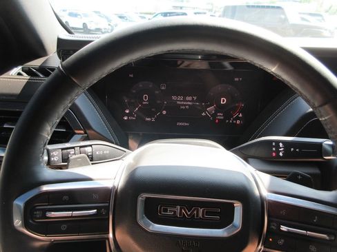 Used 2025 GMC Yukon XL Elevation w/ Technology Package AWD/4WD image 33
