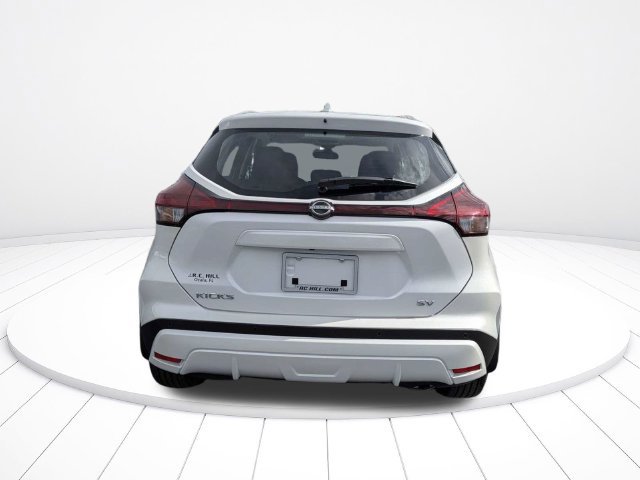 Used 2022 Nissan Kicks SV FWD image 4