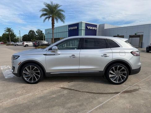 Used 2019 Lincoln Nautilus Reserve FWD image 2