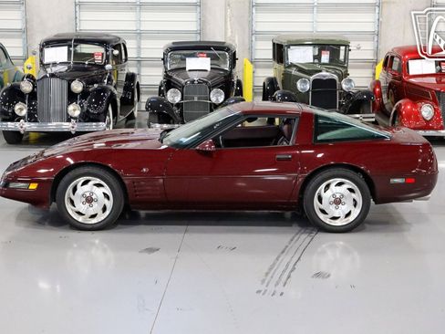 Used 1993 Chevrolet Corvette Coupe image 13
