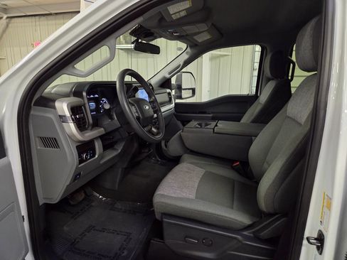 Used 2026 Ford F250 XLT AWD/4WD image 14