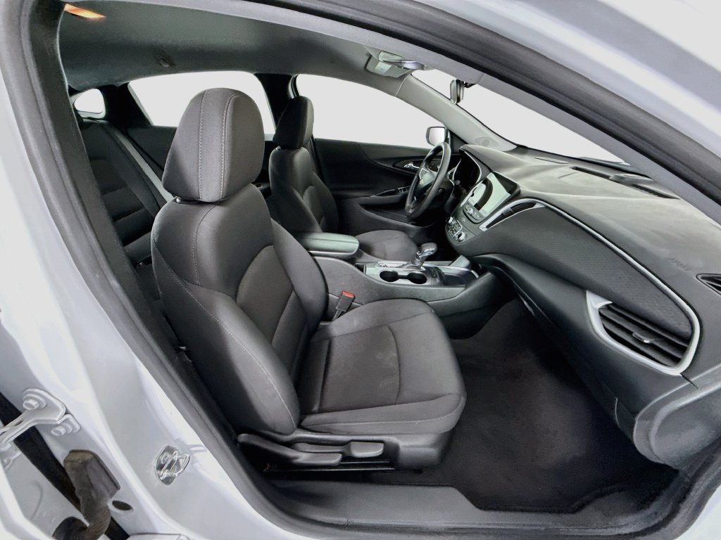 Used 2024 Chevrolet Malibu LT FWD image 20
