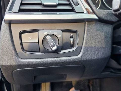 Used 2014 BMW 328i xDrive Sedan image 24