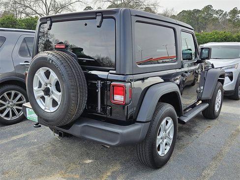 Used 2020 Jeep Wrangler Sport image 12