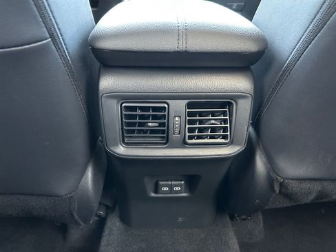 Used 2023 Toyota RAV4 XLE Premium image 36