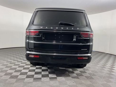Used 2024 Jeep Wagoneer Series II w/ Flexible Seating Group RWD image 10