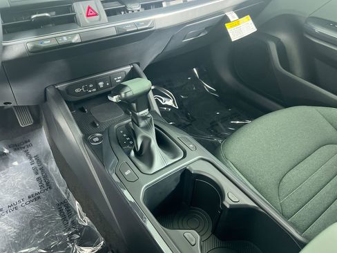 New 2025 Kia K4 EX image 24