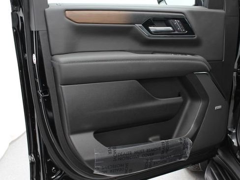 New 2026 GMC Yukon Denali w/ Advanced Technology Package image 14