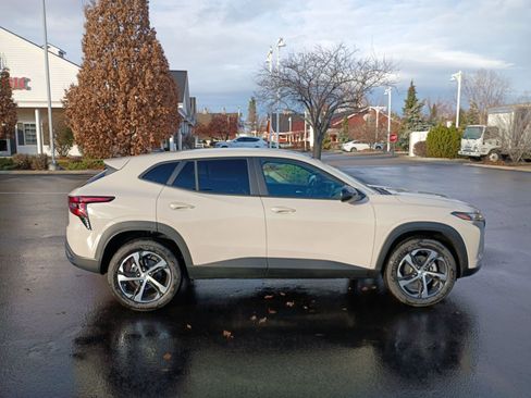 New 2026 Chevrolet Trax RS w/ Driver Confidence Package image 10