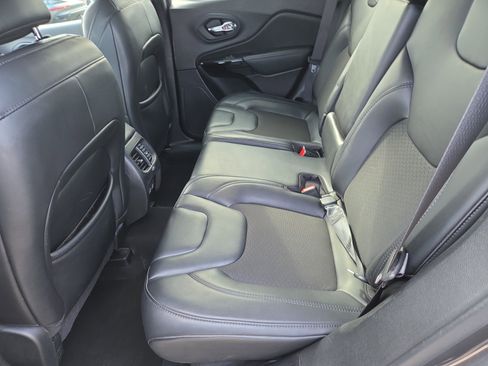 Used 2021 Jeep Cherokee Latitude Plus image 7